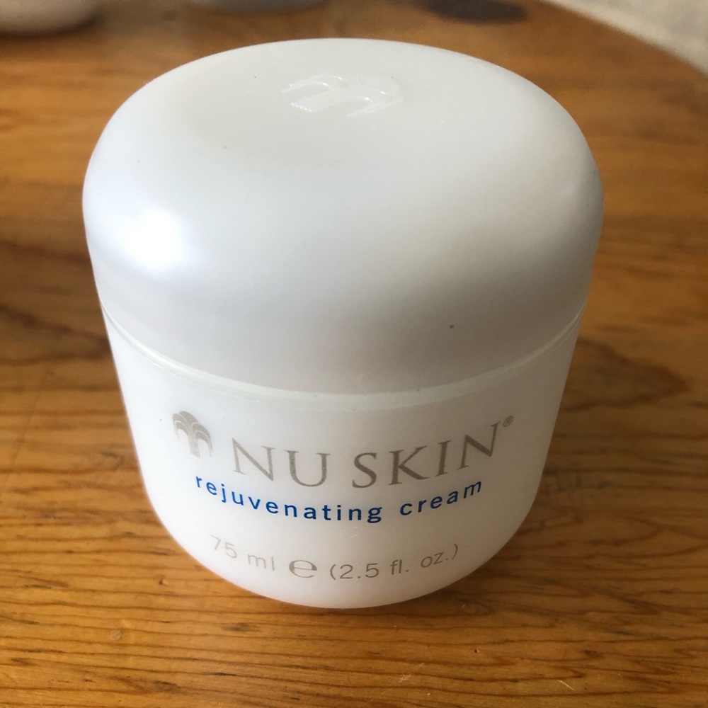 NuSkin Rejuvenating Cream